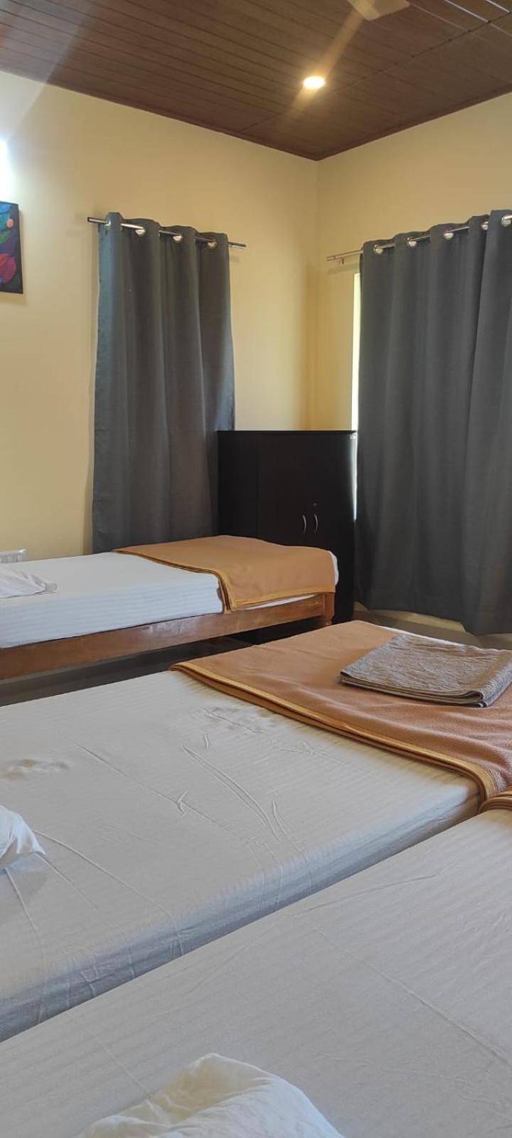 5 Mile Beach Resort Kumta Luaran gambar